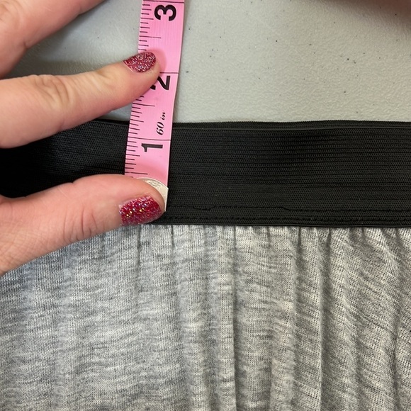 Medium Lush Gray Skirt with Black Elastic Band - Picture 4 of 6